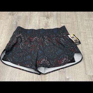 NWT Avia Black Print Short